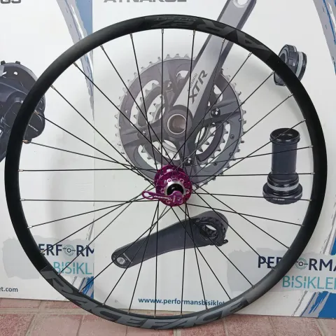 Race Face RACEFACE R27 JANT 27,5 PASAK GÖBEK MOR DİSK ÖN JANT
