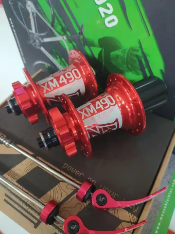 Koozer Koozer XM490 Rulmanlı 6 Vida Disk+V Fren 32 Delikli Kaset 8-9-10-11 Uyumlu Kırmızı / Bisiklet