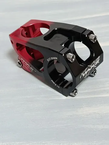 Wake WAKE ALÜMİNYUM SİYAH KIRMIZI CNC GİDON BOĞAZI ÇİFT RENK 31.8MM 28.6MM 50MM