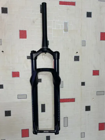 RockShox ROCK SHOX RECON 27,5 DISK 130MM SOKMA MİL 110*15 KONİK HAVALI AMORTİSÖR