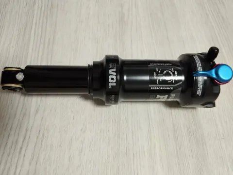 Fox FOX FLOAT ORTA AMORTİSÖR 265GR HAVALI TEPME AYARI 5.5CM ESNEME