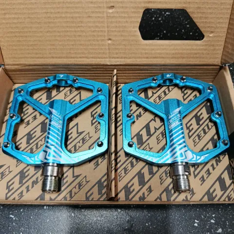 Enlee ENLEE ÇİVİLİ MAVİ PEDAL RULMANLI ALUMINYUM 